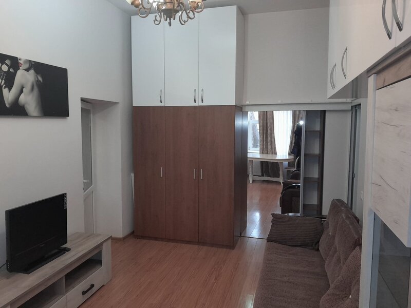 Unirii, Horoscop, Serban Voda