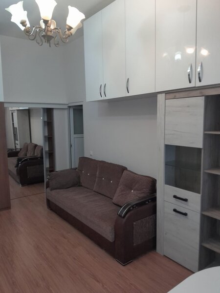 Unirii, Horoscop, Serban Voda