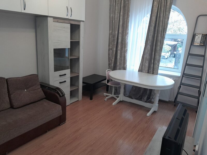 Unirii, Horoscop, Serban Voda