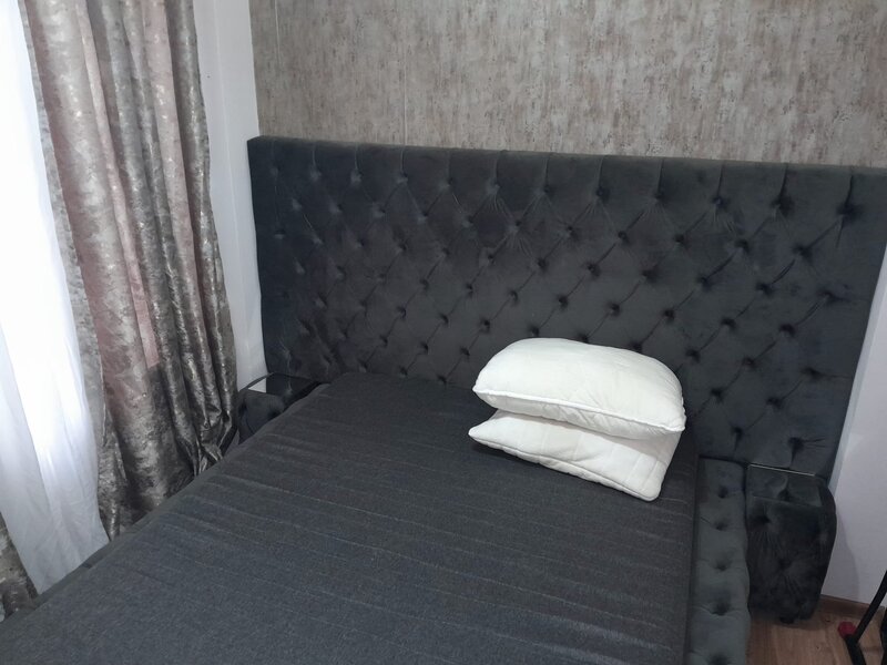 Unirii, Horoscop, Serban Voda